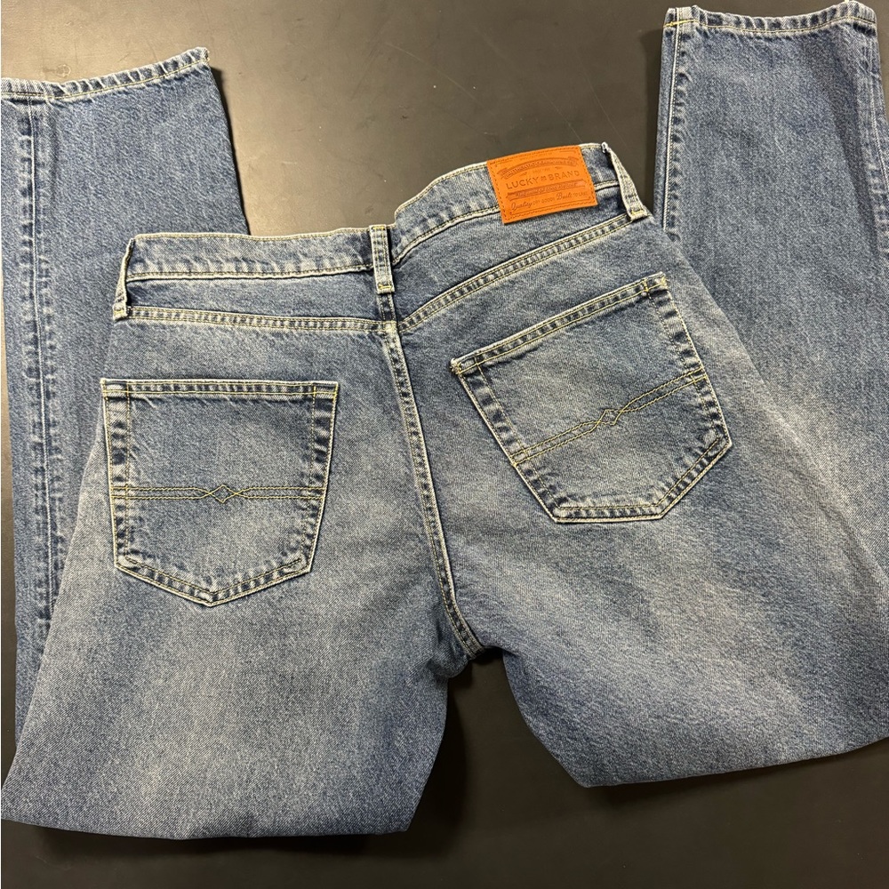 Mens Lucky Brand Jeans. 31x32 brand new
